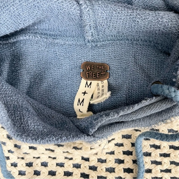Free People Crochet Panel Blue Pullover Hoodie Sweatshirt Medium - Picture 12 of 13